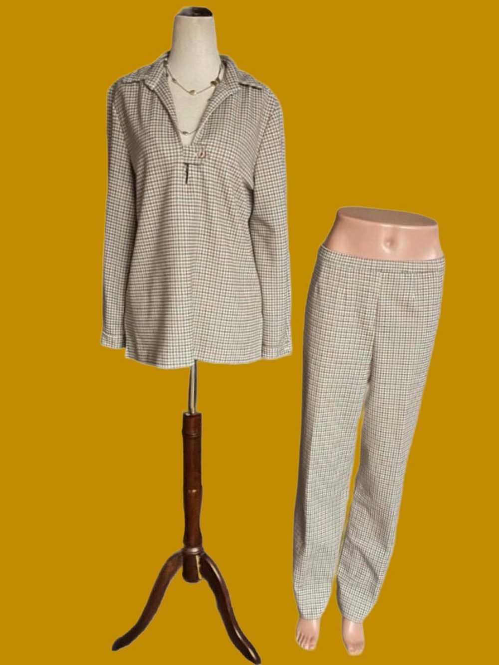 Wilroy VIP Collections ~ Medium ~ Beige/Brown ~ Plaid ~ Top/ Pants Set Outfit